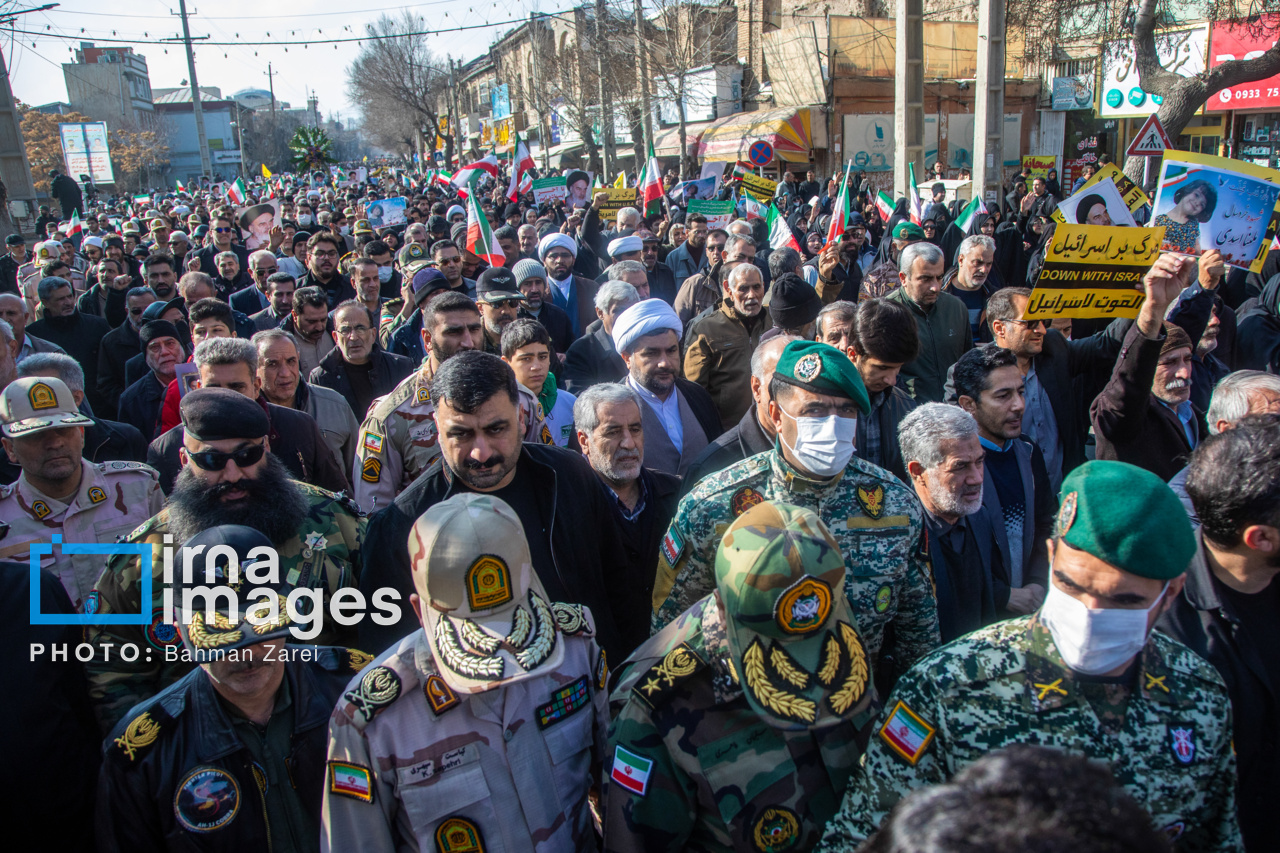 مراسم تشییع پیکر شهدای امنیت در کرمانشاه