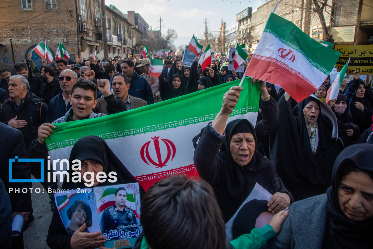 مراسم تشییع پیکر شهدای امنیت در کرمانشاه