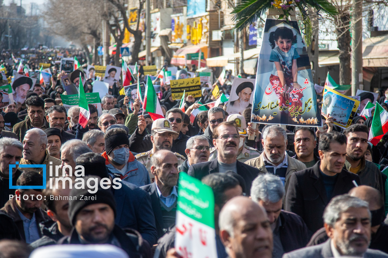 مراسم تشییع پیکر شهدای امنیت در کرمانشاه