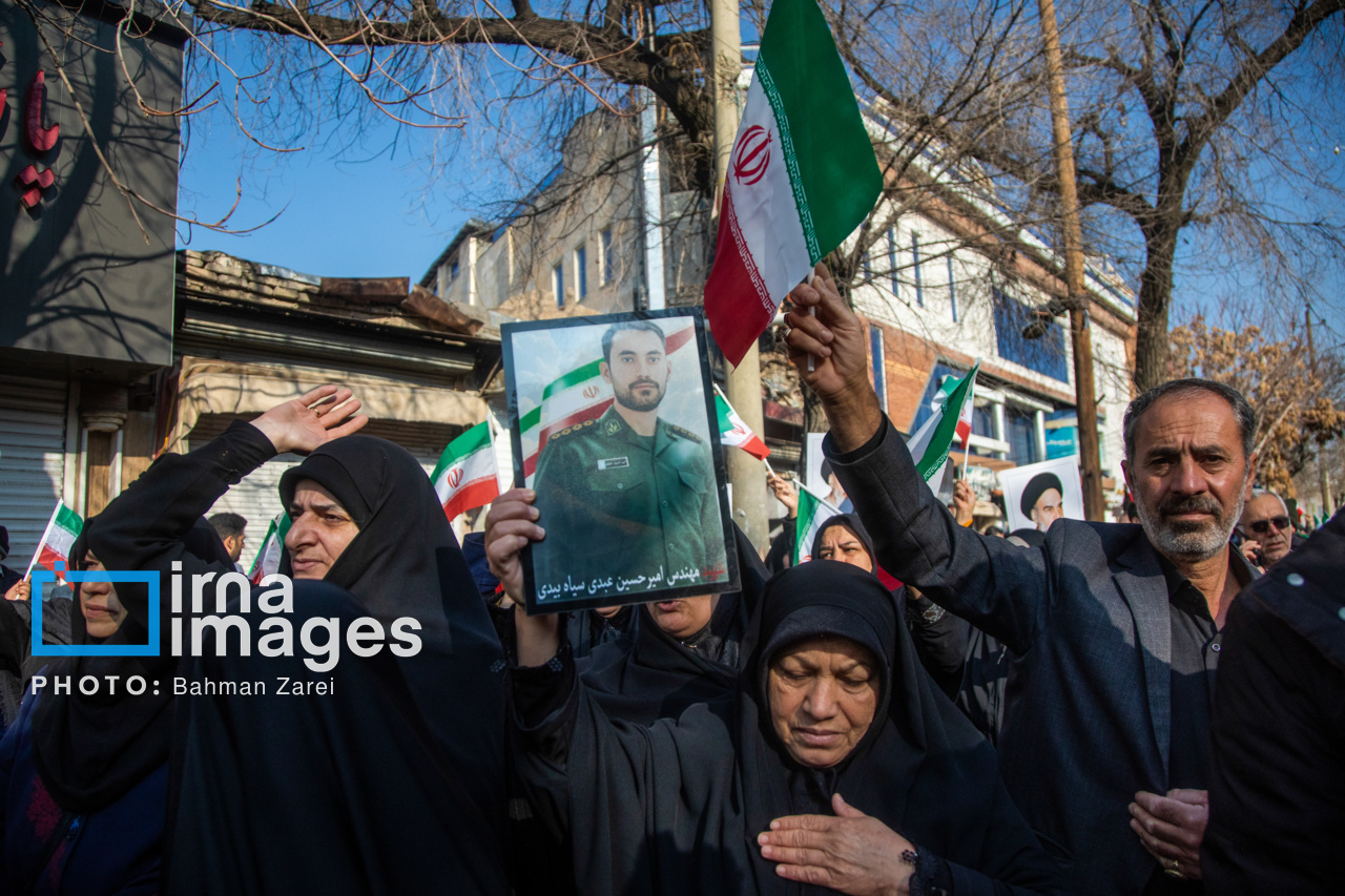 مراسم تشییع پیکر شهدای امنیت در کرمانشاه