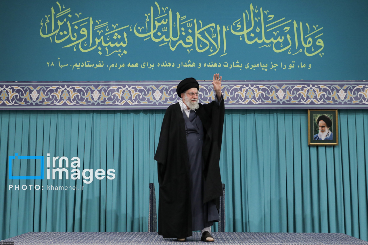 دیدار اقشار مختلف مردم در سالروز مبعث پیامبر اعظم با رهبر انقلاب