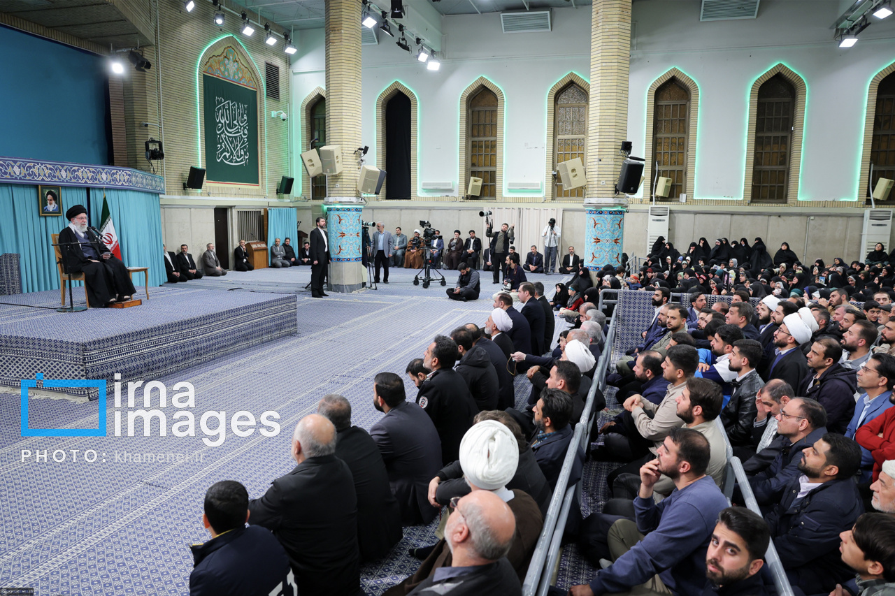 دیدار اقشار مختلف مردم با رهبر انقلاب