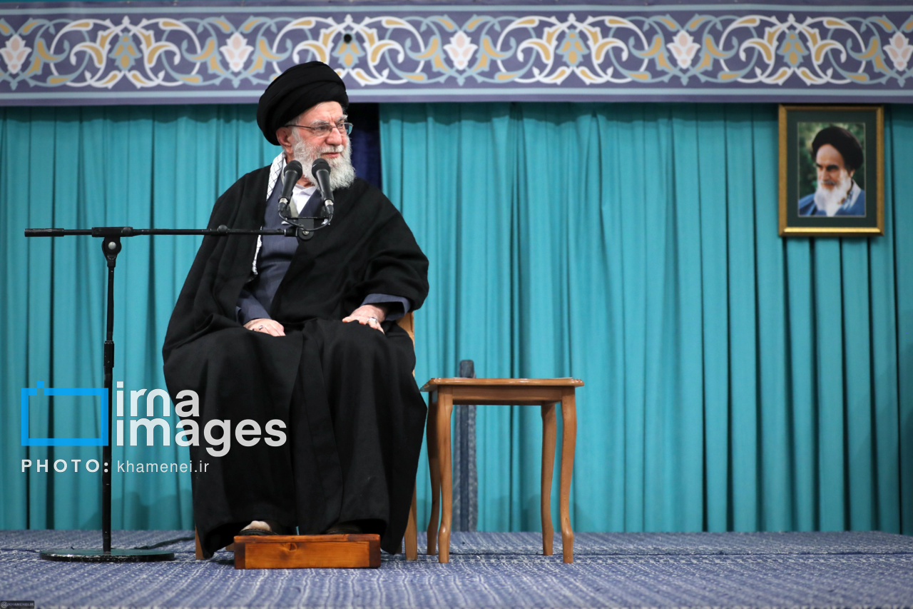 دیدار اقشار مختلف مردم با رهبر انقلاب