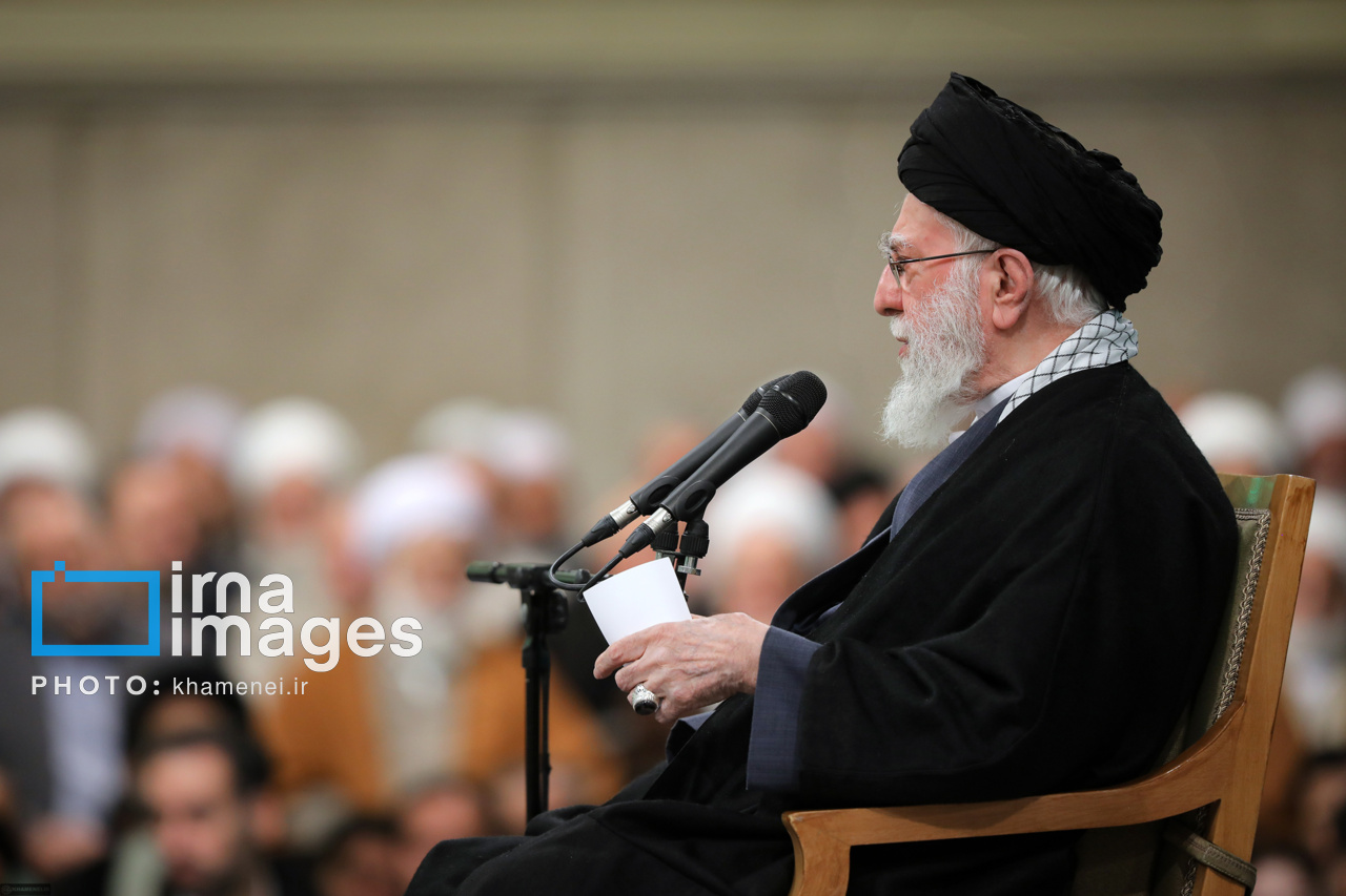 دیدار اقشار مختلف مردم با رهبر انقلاب