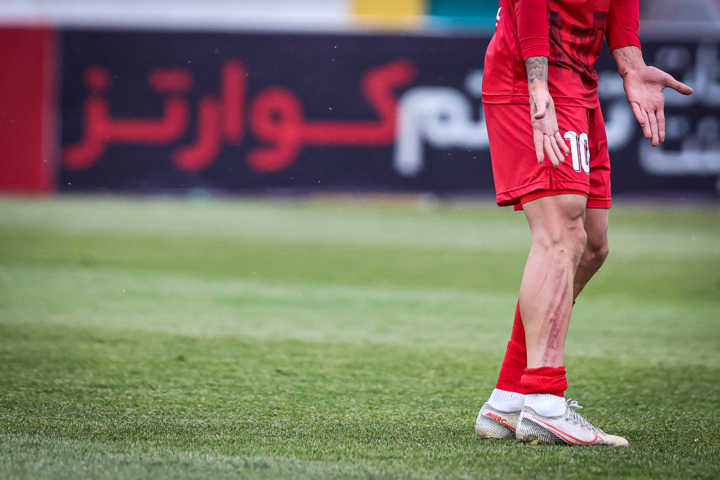 اصلانیان: پرسپولیس جای شوخی و تفریح نیست/ تراکتور شانس اول قهرمانی است