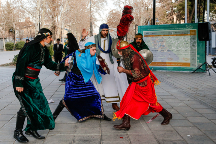 هنرنمایی ایلامیها در آوردگاه چهلوچهارم تئاتر فجر