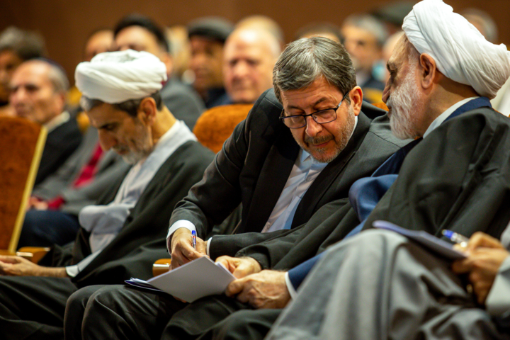 سفر اژه ای به اصفهان؛ از شمیم گره گشایی تا نسیم دادمندی