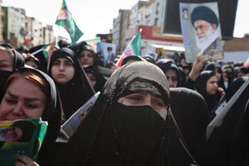 تجمع مردم اهواز در پی شهادت حضرت آیت الله خامنه ای
