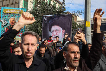 تجمع مردم اهواز در پی شهادت حضرت آیت الله خامنه ای