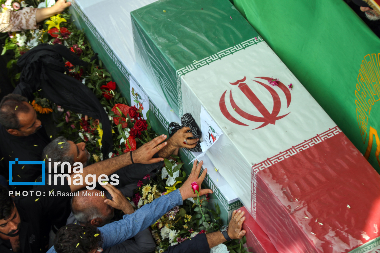 پلیس لرستانی در درگیری با اشرار به شهادت رسید پلیس لرستانی در درگیری با اشرار به شهادت رسید
