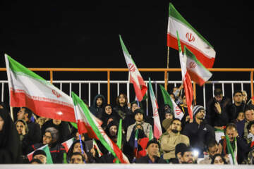 اجتماع عزادارن رهبر شهید در ورزشگاه فجر کرمان