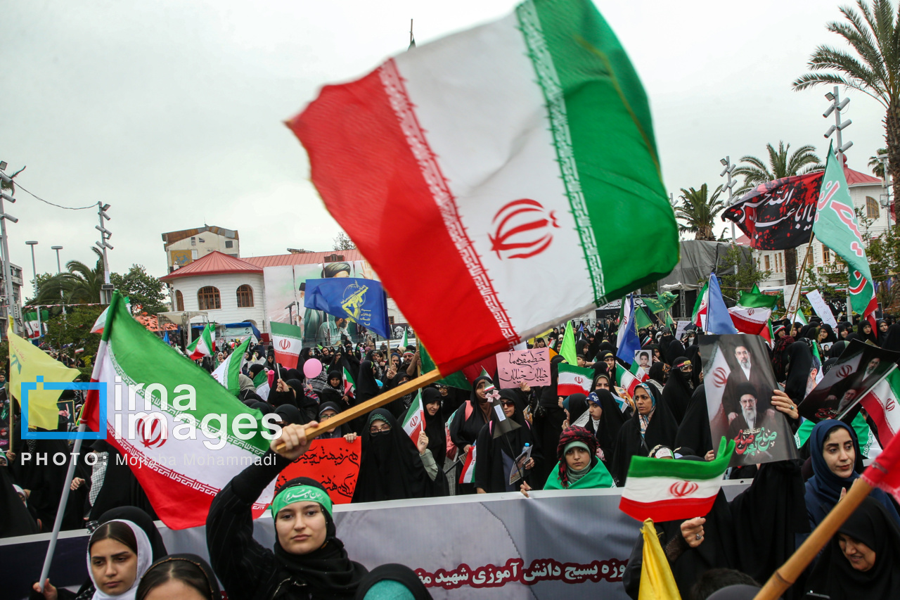 ایران صاحب بزرگترین ارتش مردمی دنیا/ قدردان مذاکره کنندگان هستیم