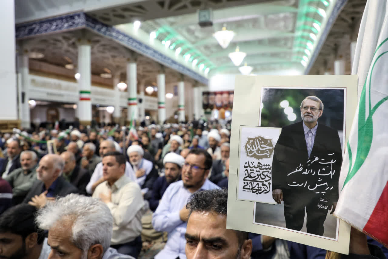 فیلم| بزرگداشت چهلم شهیدان لاریجانی در حرم مطهر بانوی کرامت
