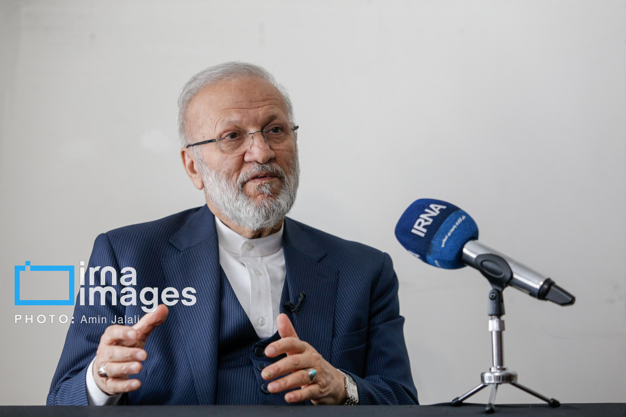 پیشنهاد متکی: با اولین شلیک آمریکا، جنگ زمینی را آغاز کنیم/کیف خون آلودی که صدای ایران شد