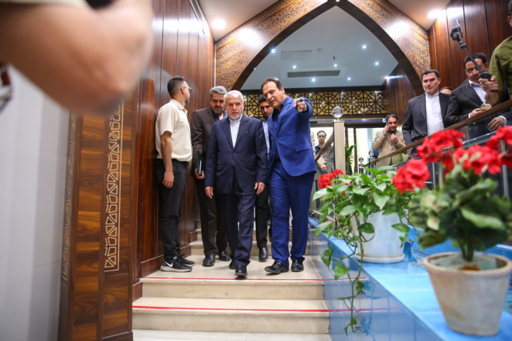 سفر وزیر و ۲ آزمون میراثی در اصفهان