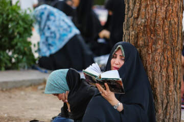 مراسم دعای عرفه در اصفهان
