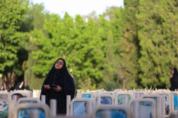 مراسم دعای عرفه در اصفهان