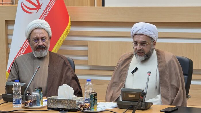 تقدسسازی مانع نقد، با اندیشه امام خمینی(س) سازگار نیست