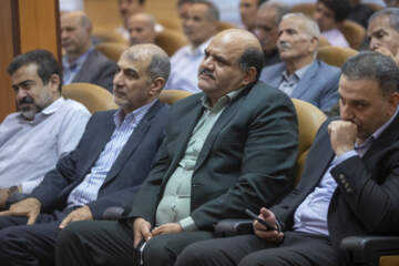 آیین تکریم از بازنشستگان و پیشکسوتان اداره‌کل ورزش و جوانان استان کرمانشاه