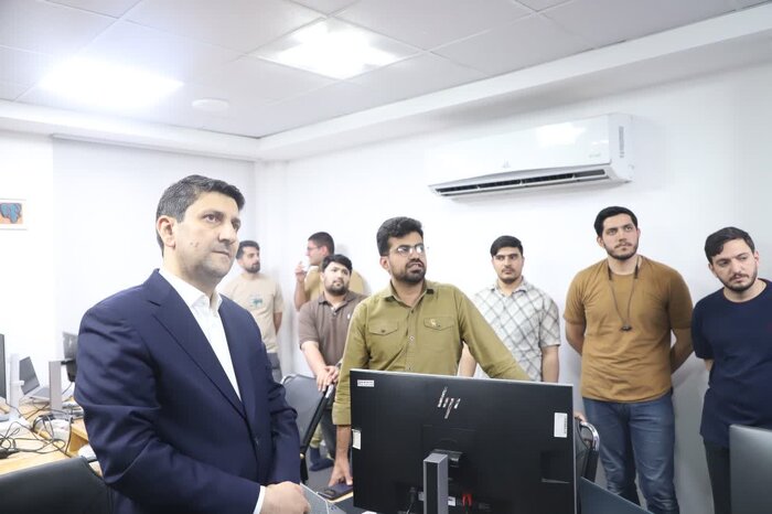 بازدید وزیر ارتباطات از پلتفرمهای «ایتا» و «باسلام» در قم