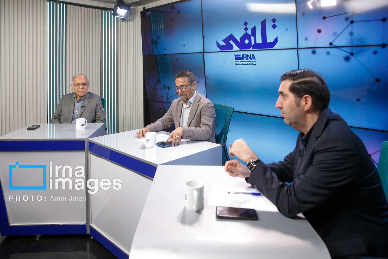 دو گانه جنگ و مذاکره وجود ندارد؛ مذاکره امتداد جنگ است