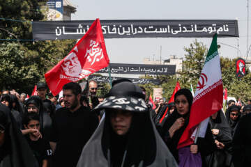 مراسم وداع با رهبر شهید انقلاب
