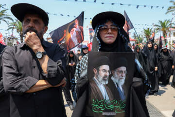 سوگ گیلانی‌ها در بدرقه رهبر شهید