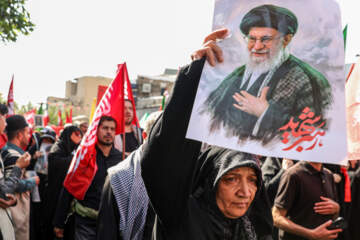 مراسم تشییع پیکر مطهر رهبر شهید انقلاب - ۵
