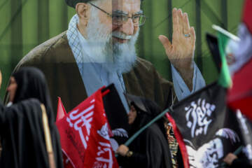 مراسم تشییع پیکر مطهر رهبر شهید انقلاب - ۶
