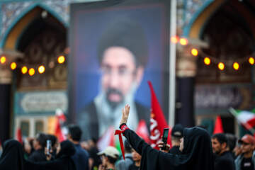 تشییع پیکر رهبر شهید انقلاب در قم