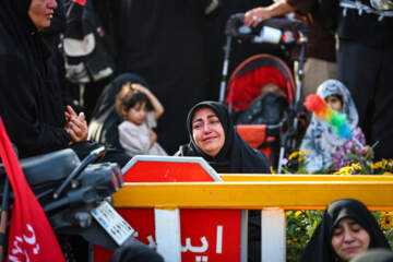 تشییع پیکر رهبر شهید انقلاب در قم