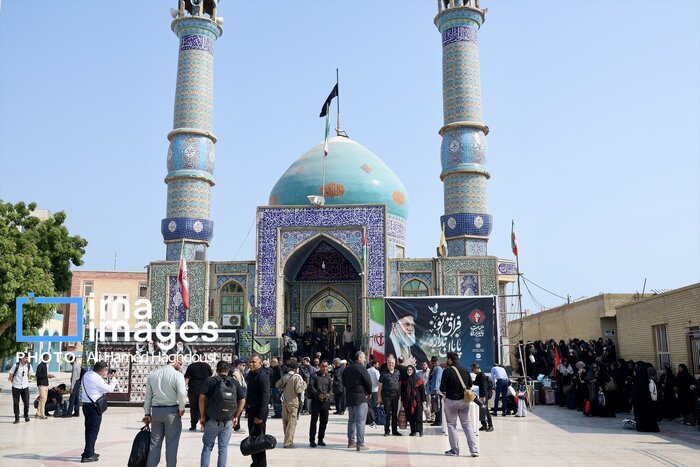 اعزام آخرین گروه زائران قشم به مشهد برای شرکت در مراسم تشییع و تدفین رهبر شهید