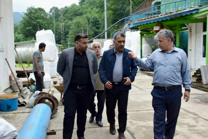 فرماندار و دادستان آستارا روند تعویض فیلترهای تصفیهخانه بهارستان را بررسی کردند