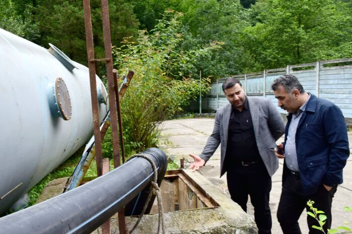 فرماندار و دادستان آستارا روند تعویض فیلترهای تصفیهخانه بهارستان را بررسی کردند