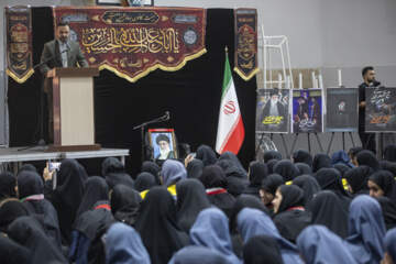 گردهمایی وداع دانش‌آموزان کرمانشاهی با آقای شهید ایران