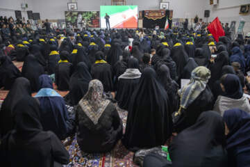 گردهمایی وداع دانش‌آموزان کرمانشاهی با آقای شهید ایران