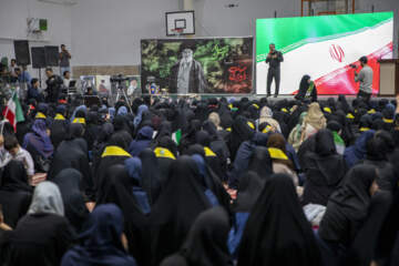 گردهمایی وداع دانش‌آموزان کرمانشاهی با آقای شهید ایران