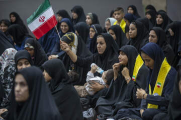 گردهمایی وداع دانش‌آموزان کرمانشاهی با آقای شهید ایران