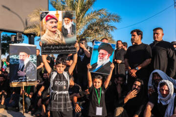 تشییع پیکر مطهر رهبر شهید انقلاب اسلامی در نجف اشرف