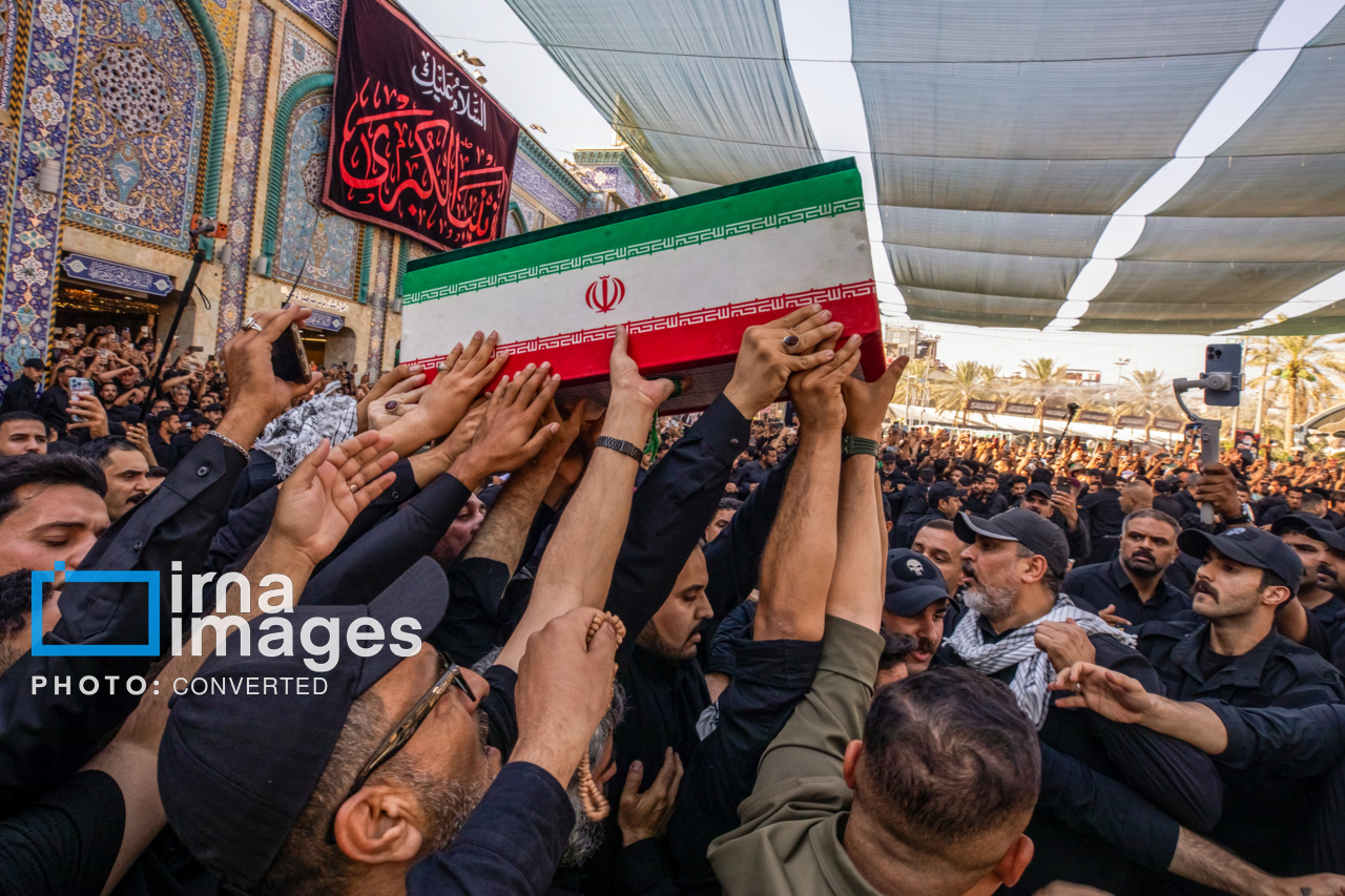 تشییع پیکر مطهر خانواده رهبر شهید انقلاب در حرم حضرت عباس (ع)