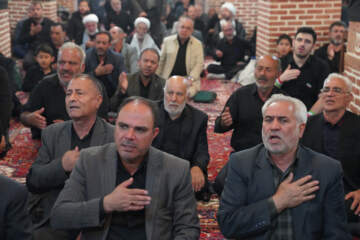 مراسم شام غریبان قائد امت در مسجد میزا علی اکبر اردبیل