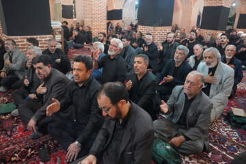 مراسم شام غریبان قائد امت در مسجد میزا علی اکبر اردبیل