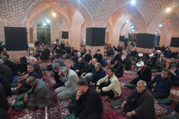 مراسم شام غریبان قائد امت در مسجد میزا علی اکبر اردبیل