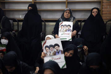 مراسم گرامیداشت رهبر شهید انقلاب در سنندج