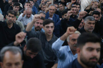مراسم گرامیداشت رهبر شهید انقلاب در سنندج
