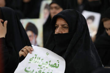 عکس - مراسم بزرگداشت رهبر شهید در مصلی اردبیل