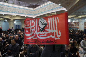 عکس - مراسم بزرگداشت رهبر شهید در مصلی اردبیل