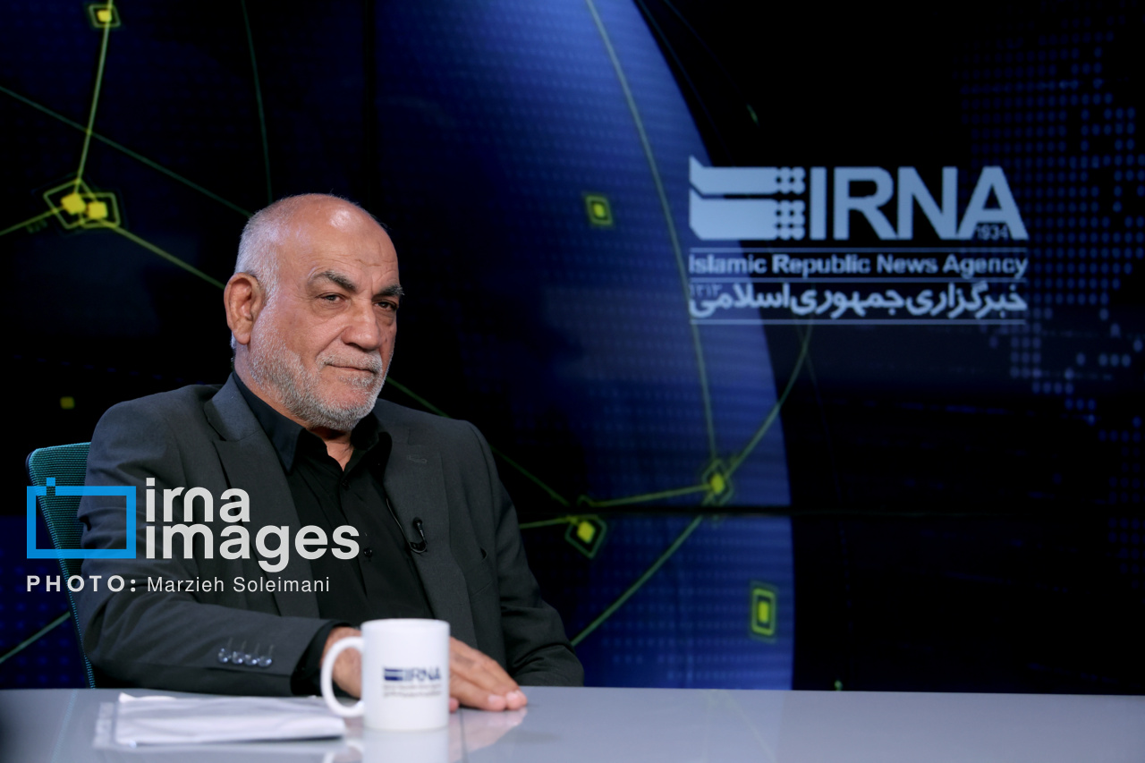 عضو مجمع تشخیص: عبور تجهیزات نظامی آمریکا از تنگه هرمز تهدید امنیت ملی بود