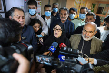 بازدید سخنگوی دولت از بیمارستان شهید بقایی اهواز