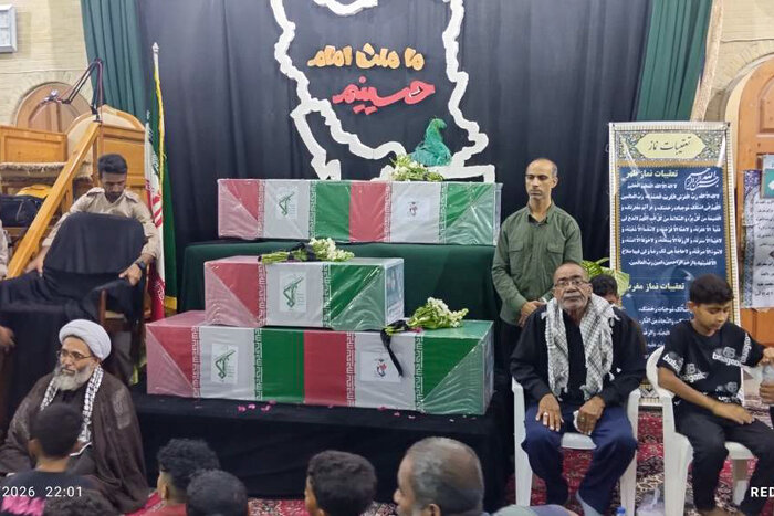 امام جمعه قشم: مردم در تشییع شهدای چاهتنگو حضوری یکپارچه داشته باشند